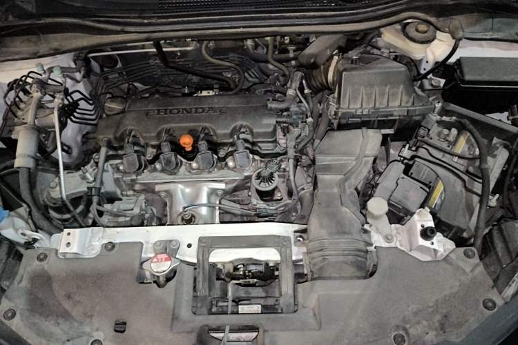 Used Honda Vezel 2017 1.8L CVT Front-Wheel Drive Pioneer Edition Engine Bay