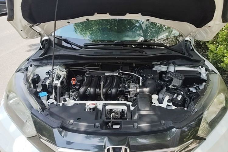 Used Honda Vezel 2017 1.5L CVT 2WD Comfort Model Engine Bay