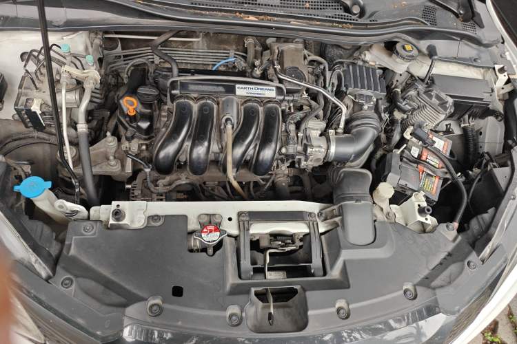 Used Honda Vezel 2017 1.5L CVT 2WD Comfort Model Engine Bay