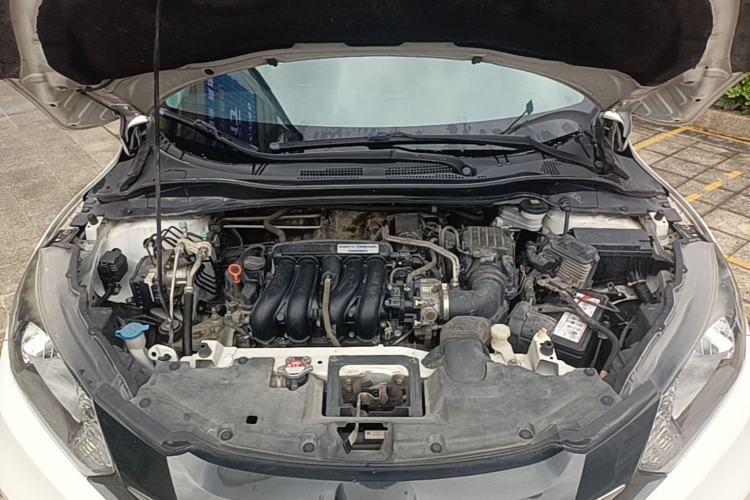 Used Honda Vezel 2017 1.5L CVT 2WD Comfort Model Engine Bay