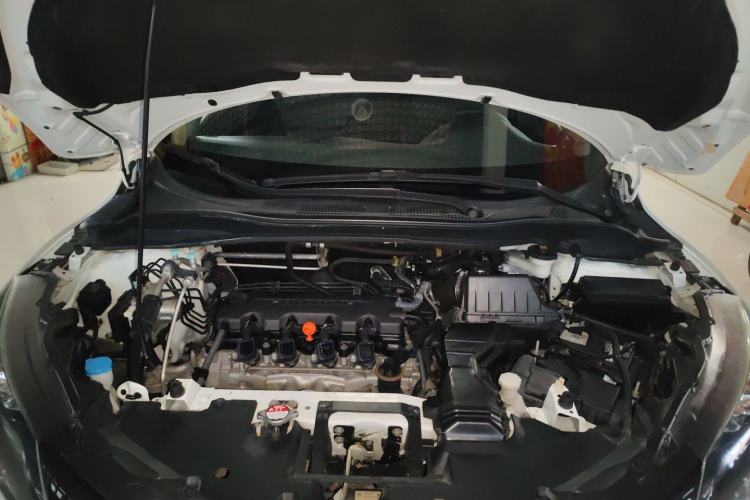 Used Honda Vezel 2017 1.8L CVT Front-Wheel Drive Pioneer Edition Engine Bay