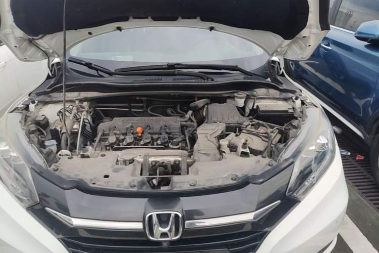 Used Honda Vezel 2017 1.8L CVT Front-Wheel Drive Pioneer Edition Engine Bay