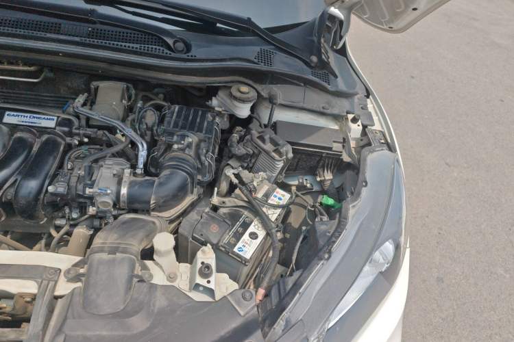 Used Honda Vezel 2017 1.5L CVT 2WD Comfort Model Engine Bay Left
