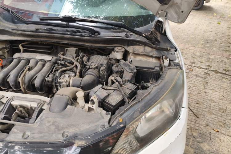Used Honda Vezel 2017 1.5L CVT 2WD Comfort Model Engine Bay Left
