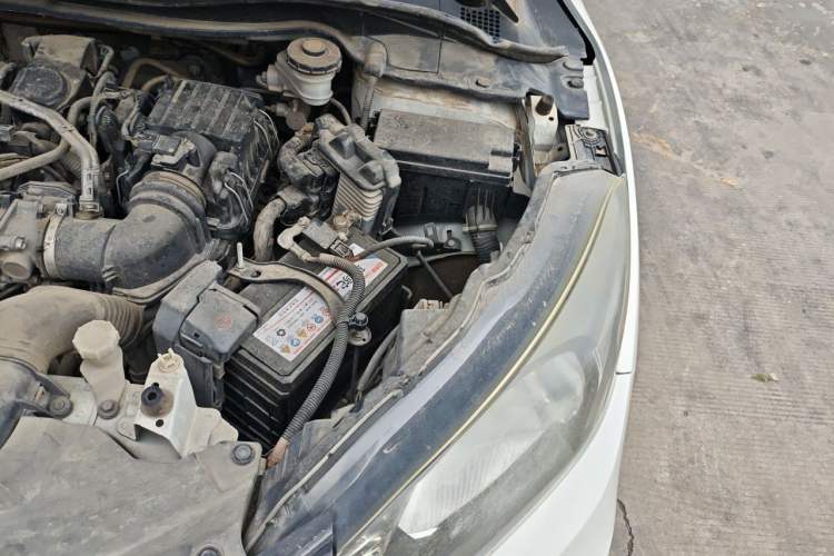 Used Honda Vezel 2017 1.5L CVT 2WD Comfort Model Engine Bay Left