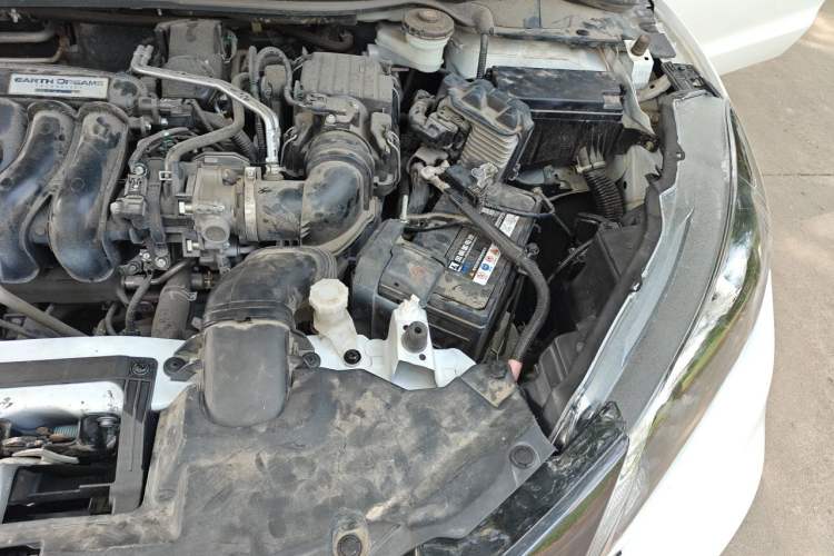 Used Honda Vezel 2017 1.5L CVT 2WD Comfort Model Engine Bay Left
