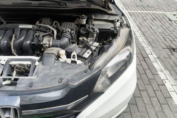 Used Honda Vezel 2017 1.5L CVT 2WD Comfort Model Engine Bay Left