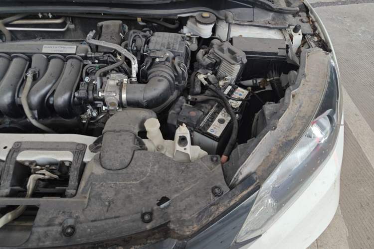 Used Honda Vezel 2017 1.5L CVT 2WD Comfort Model Engine Bay Left