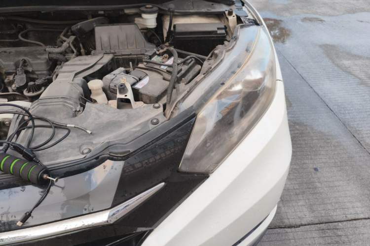 Used Honda Vezel 2017 1.8L CVT Front-Wheel Drive Pioneer Edition Engine Bay Left