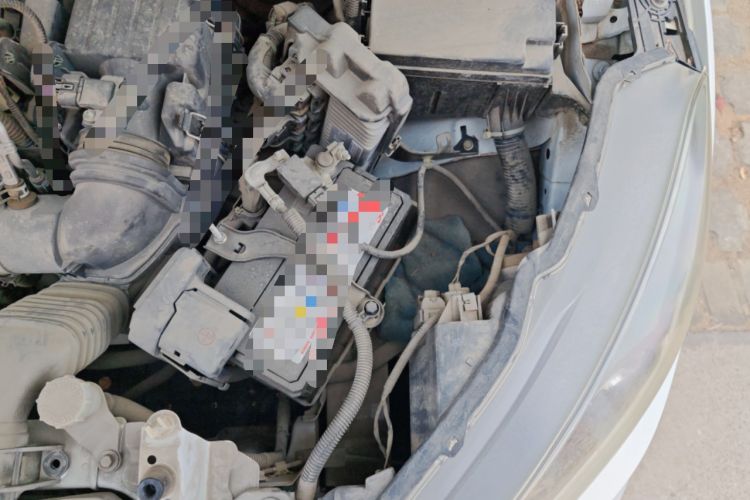 Used Honda Vezel 2017 1.5L CVT 2WD Comfort Model Engine Bay Left