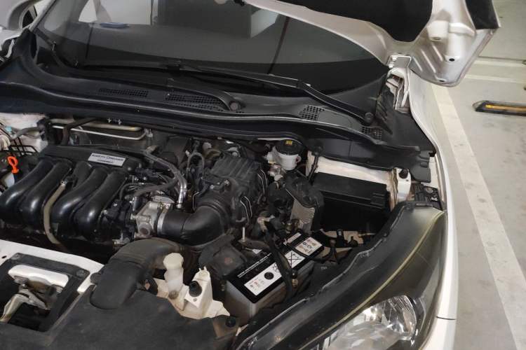 Used Honda Vezel 2017 1.5L CVT 2WD Comfort Model Engine Bay Left
