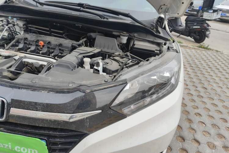 Used Honda Vezel 2017 1.8L CVT Front-Wheel Drive Pioneer Edition Engine Bay Left