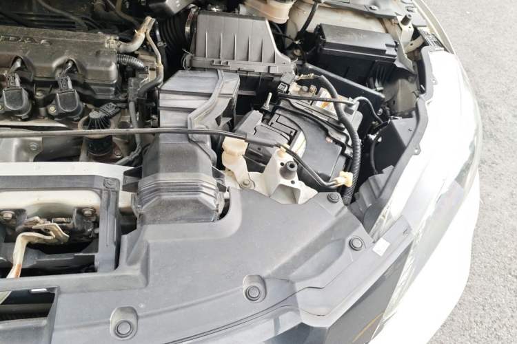 Used Honda Vezel 2017 1.8L CVT 2WD Elite Model Engine Bay Left