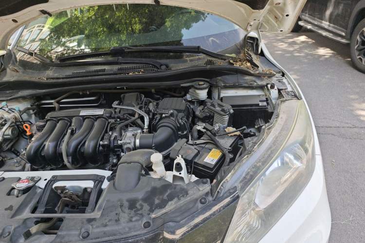 Used Honda Vezel 2017 1.5L CVT 2WD Comfort Model Engine Bay Left