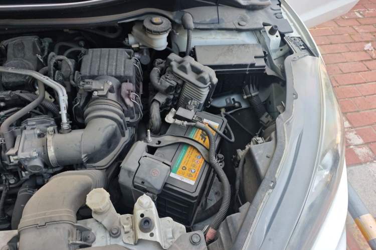 Used Honda Vezel 2017 1.5L CVT 2WD Comfort Model Engine Bay Left