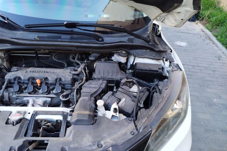 Used Honda Vezel 2017 1.8L CVT Front-Wheel Drive Pioneer Edition Engine Bay Left