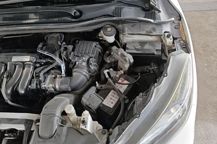 Used Honda Vezel 2017 1.5L CVT 2WD Comfort Model Engine Bay Left