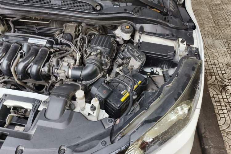 Used Honda Vezel 2017 1.5L CVT 2WD Comfort Model Engine Bay Left