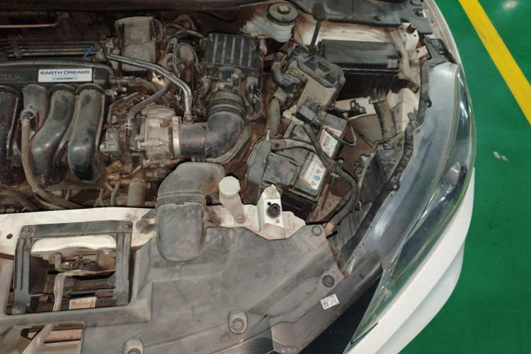 Used Honda Vezel 2017 1.5L CVT 2WD Comfort Model Engine Bay Left