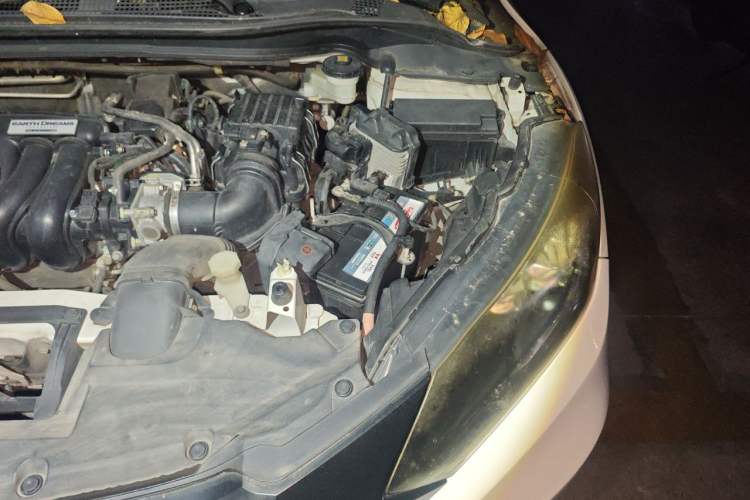 Used Honda Vezel 2017 1.5L CVT 2WD Comfort Model Engine Bay Left
