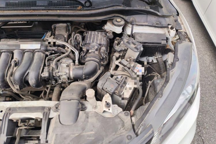 Used Honda Vezel 2017 1.5L CVT 2WD Comfort Model Engine Bay Left