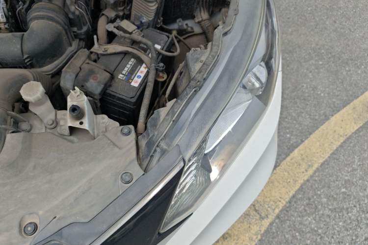 Used Honda Vezel 2017 1.5L CVT 2WD Comfort Model Engine Bay Left