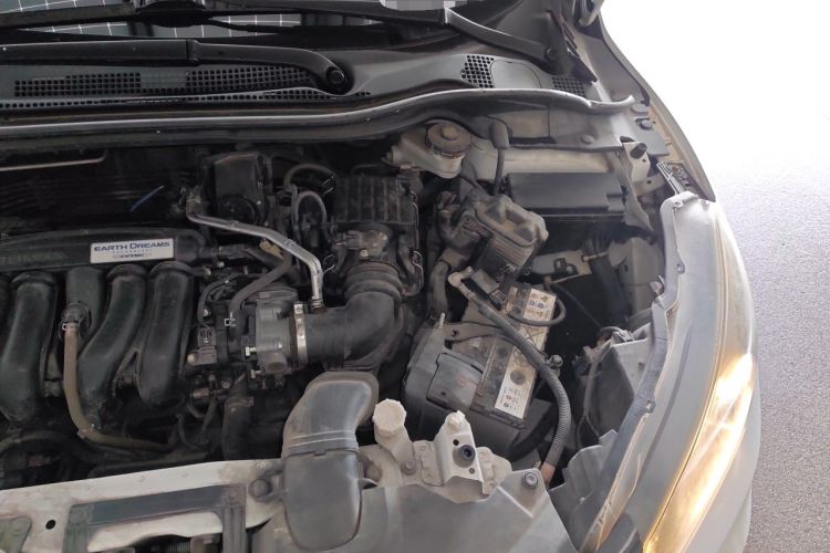 Used Honda Vezel 2017 1.5L CVT 2WD Comfort Model Engine Bay Left