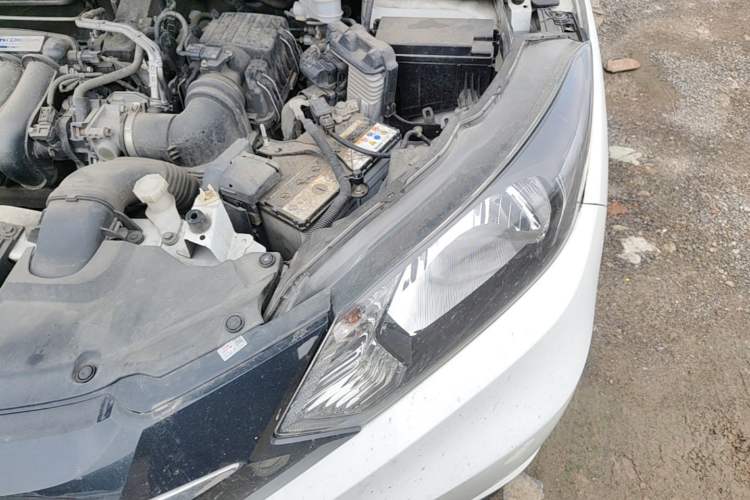 Used Honda Vezel 2017 1.5L CVT 2WD Comfort Model Engine Bay Left