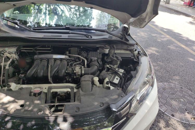 Used Honda Vezel 2017 1.5L CVT 2WD Comfort Model Engine Bay Left