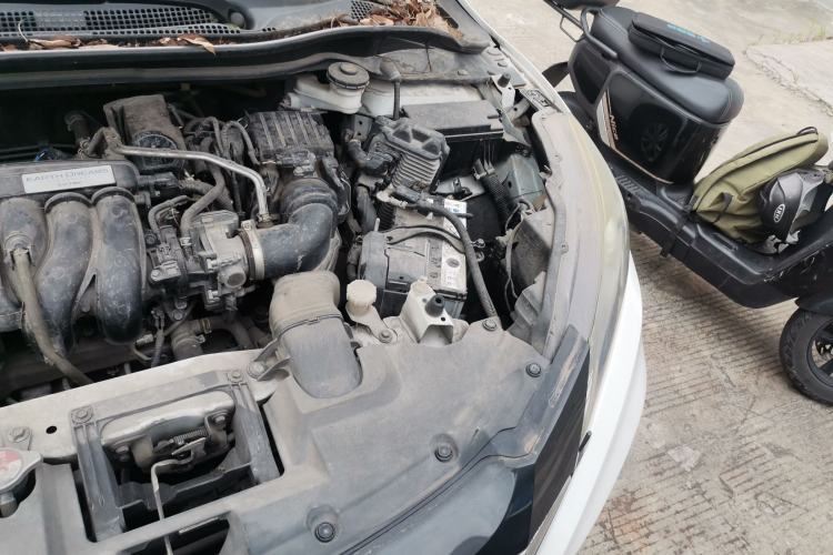 Used Honda Vezel 2017 1.5L CVT 2WD Comfort Model Engine Bay Left