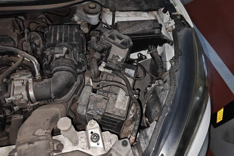 Used Honda Vezel 2017 1.5L CVT 2WD Comfort Model Engine Bay Left