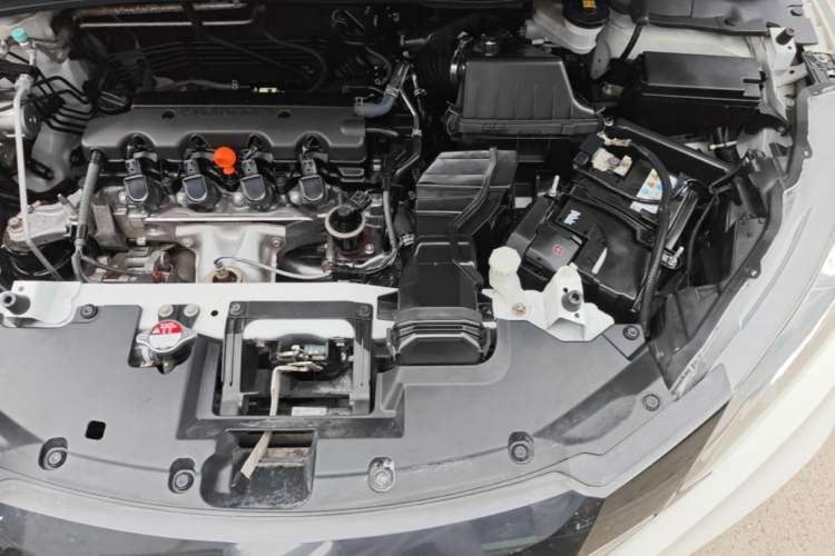 Used Honda Vezel 2017 1.8L CVT Front-Wheel Drive Pioneer Edition Engine Bay Left