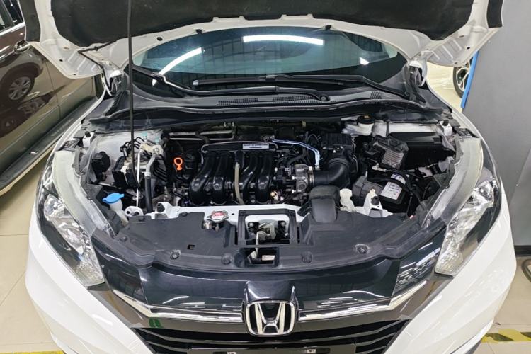 Used Honda Vezel 2017 1.5L CVT 2WD Comfort Model Engine Bay