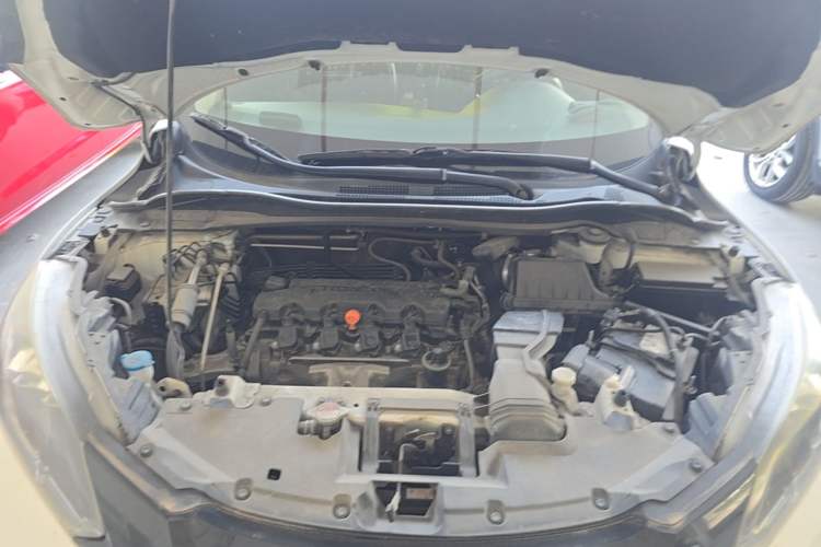 Used Honda Vezel 2017 1.8L CVT Front-Wheel Drive Pioneer Edition Engine Bay