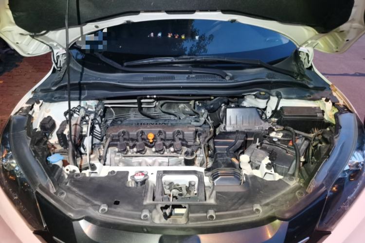 Used Honda Vezel 2017 1.8L CVT Front-Wheel Drive Pioneer Edition Engine Bay