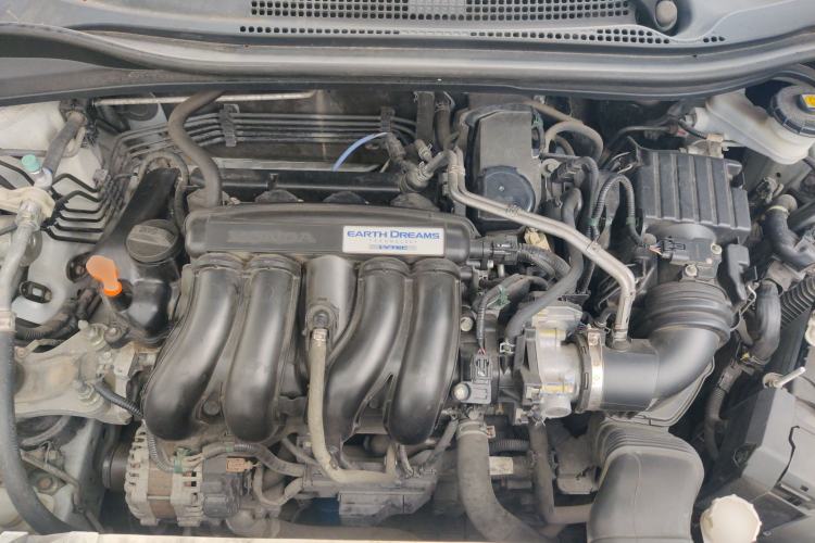 Used Honda Vezel 2017 1.5L CVT 2WD Comfort Model Engine Bay