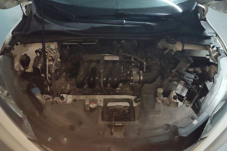 Used Honda Vezel 2017 1.5L CVT 2WD Comfort Model Engine Bay