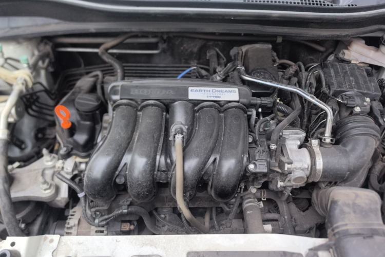 Used Honda Vezel 2017 1.5L CVT 2WD Comfort Model Engine Bay