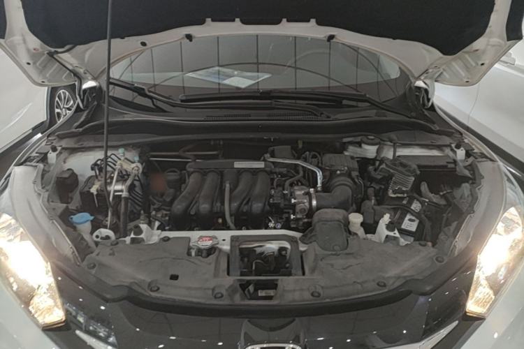 Used Honda Vezel 2017 1.5L CVT 2WD Comfort Model Engine Bay