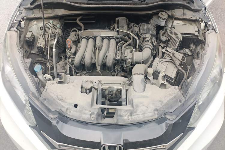 Used Honda Vezel 2017 1.5L CVT 2WD Comfort Model Engine Bay