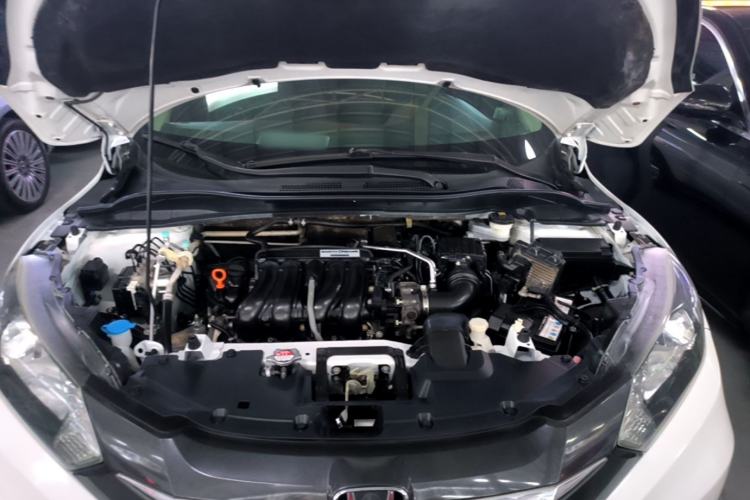 Used Honda Vezel 2017 1.5L CVT 2WD Comfort Model Engine Bay