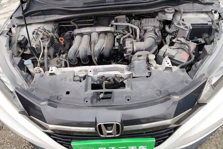Used Honda Vezel 2017 1.5L CVT 2WD Comfort Model Engine Bay