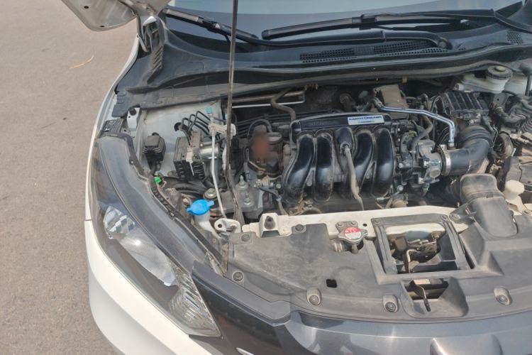 Used Honda Vezel 2017 1.5L CVT 2WD Comfort Model Engine Bay Right