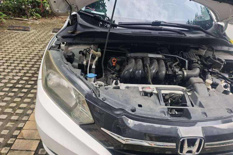Used Honda Vezel 2017 1.5L CVT 2WD Comfort Model Engine Bay Right