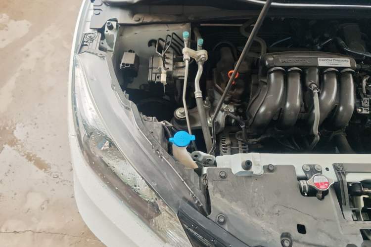 Used Honda Vezel 2017 1.5L CVT 2WD Comfort Model Engine Bay Right
