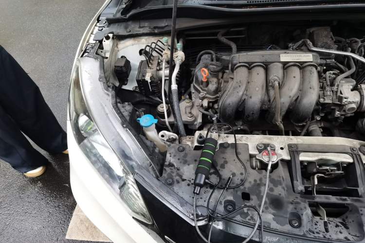 Used Honda Vezel 2017 1.5L CVT 2WD Comfort Model Engine Bay Right