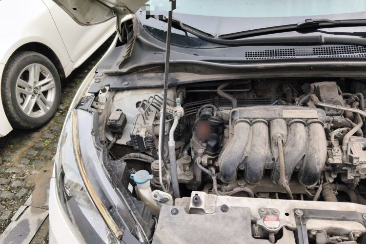 Used Honda Vezel 2017 1.5L CVT 2WD Comfort Model Engine Bay Right