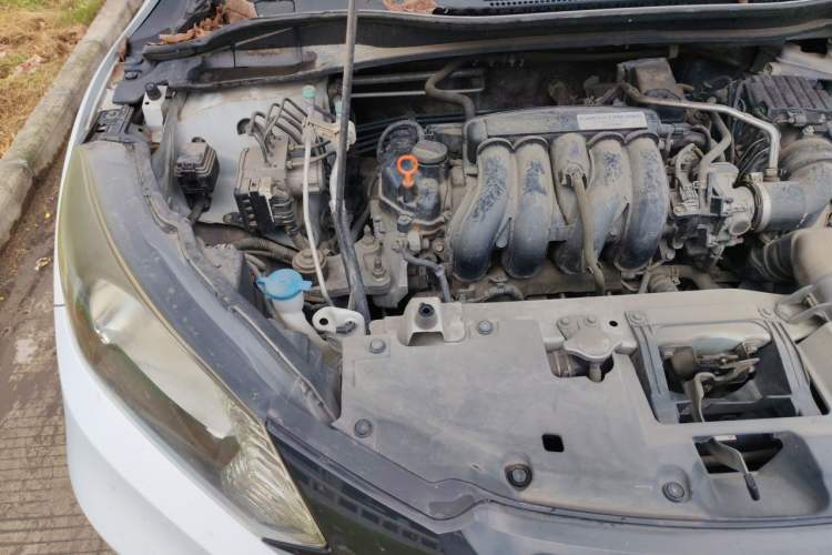 Used Honda Vezel 2017 1.5L CVT 2WD Comfort Model Engine Bay Right