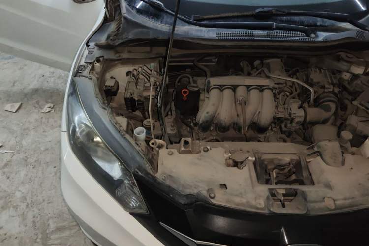 Used Honda Vezel 2017 1.5L CVT 2WD Comfort Model Engine Bay Right