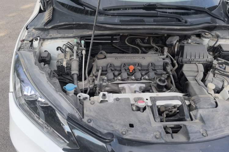 Used Honda Vezel 2017 1.8L CVT Front-Wheel Drive Pioneer Edition Engine Bay Right